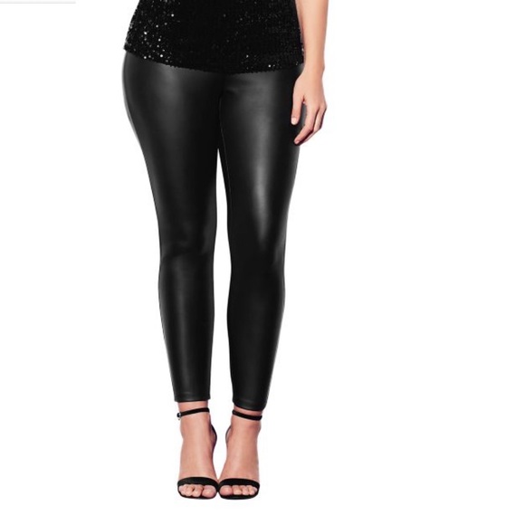 City Chic Pants - Plus size Faux Leather Wetlook Skinny Harley Jeggings